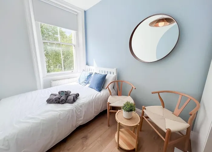 Kensington Gardens Studio - 15